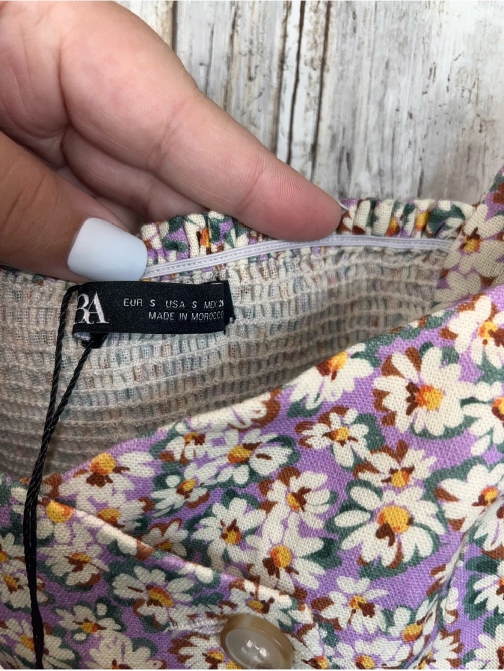 Zara Linen Blend Purple Daisy Floral Crop Top Smocked Back Button Front S - Picture 5 of 6